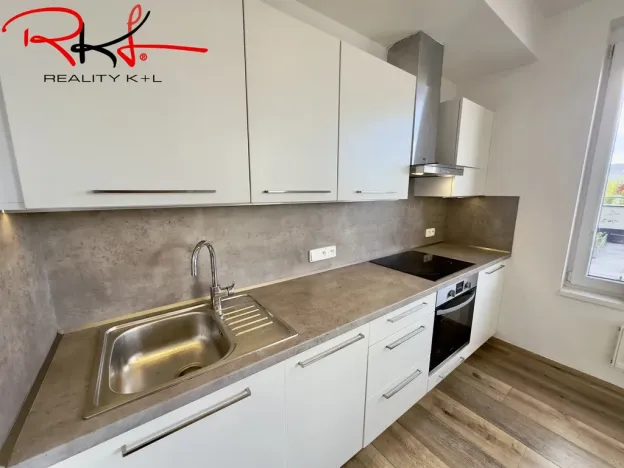 Prodej bytu 2+kk, Praha, Kryšpínova, 61 m2