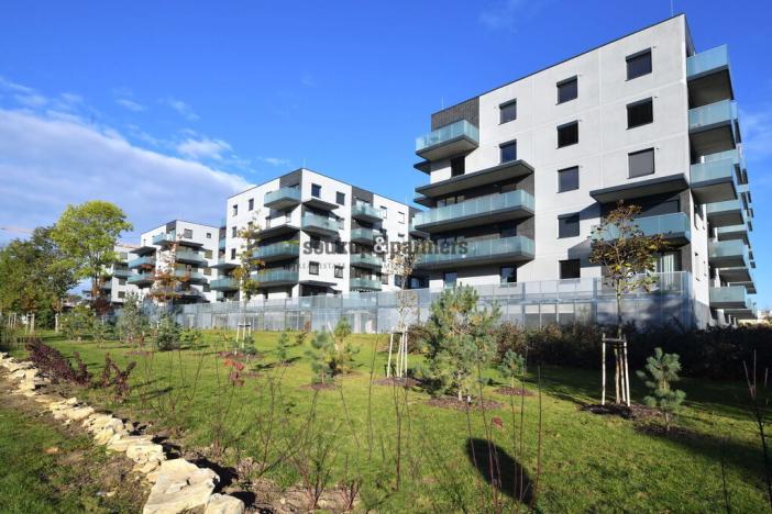 Prodej bytu 2+kk, Praha, Návarovská, 61 m2