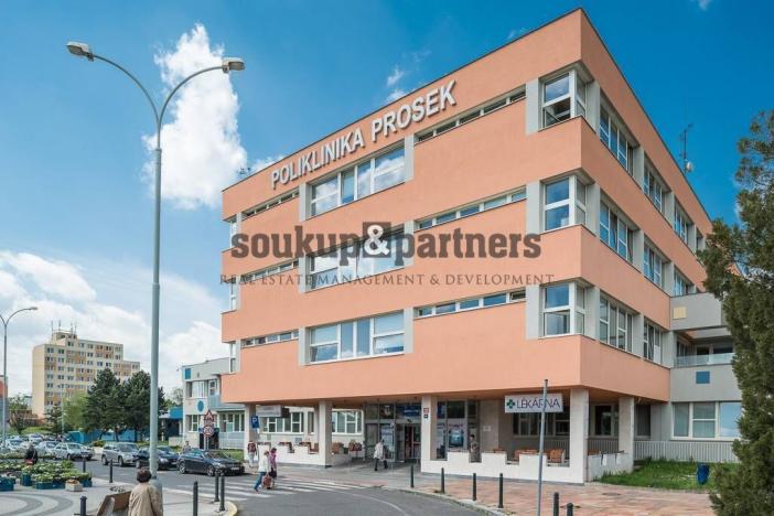 Prodej bytu 2+kk, Praha, Návarovská, 61 m2
