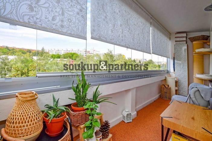 Pronájem bytu 2+kk, Praha - Prosek, Vysočanská, 37 m2