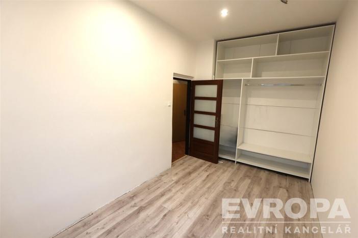 Prodej bytu 3+kk, Pardubice - Zelené Předměstí, Železničního pluku, 70 m2