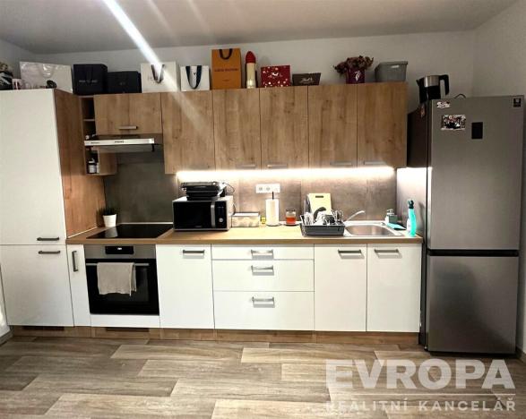 Pronájem bytu 1+kk, Praha - Libuš, Mirotická, 44 m2