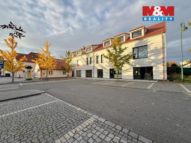 Pronájem obchodního prostoru, Blatná, náměstí J. A. Komenského, 60 m2