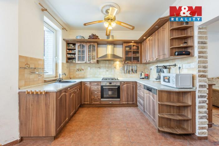 Prodej rodinného domu, Drahelčice, Malá Strana, 180 m2