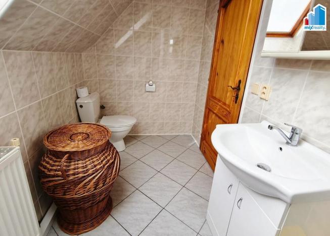 Prodej rodinného domu, Buková, 148 m2