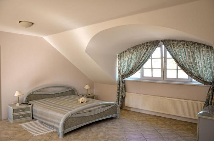 Prodej vícegeneračního domu, Olšany, 392 m2