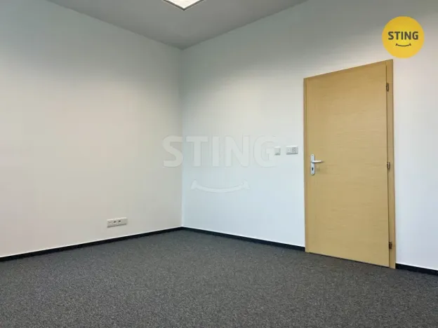 Pronájem kanceláře, Pardubice, Průmyslová, 18 m2