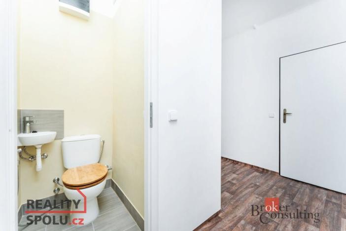 Pronájem bytu 2+1, Praha - Dubeč, K pastvinám, 46 m2