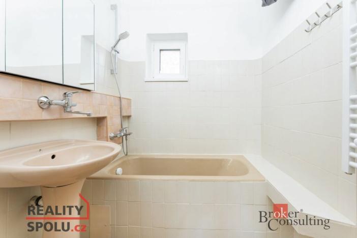 Pronájem bytu 2+1, Praha - Dubeč, K pastvinám, 46 m2