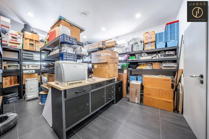 Prodej obchodního prostoru, Kladno, Huťská, 402 m2