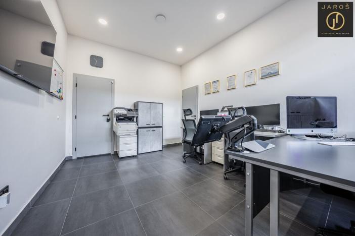 Prodej obchodního prostoru, Kladno, Huťská, 402 m2