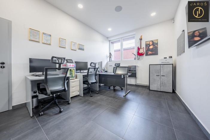 Prodej obchodního prostoru, Kladno, Huťská, 402 m2