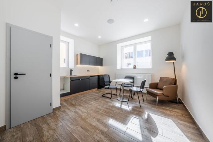 Prodej obchodního prostoru, Kladno, Huťská, 402 m2