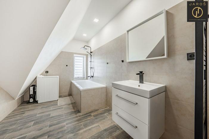 Prodej obchodního prostoru, Kladno, Huťská, 402 m2