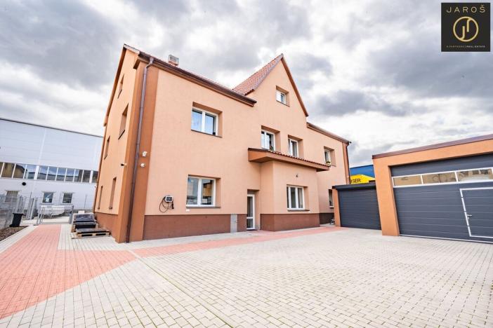 Prodej obchodního prostoru, Kladno, Huťská, 402 m2