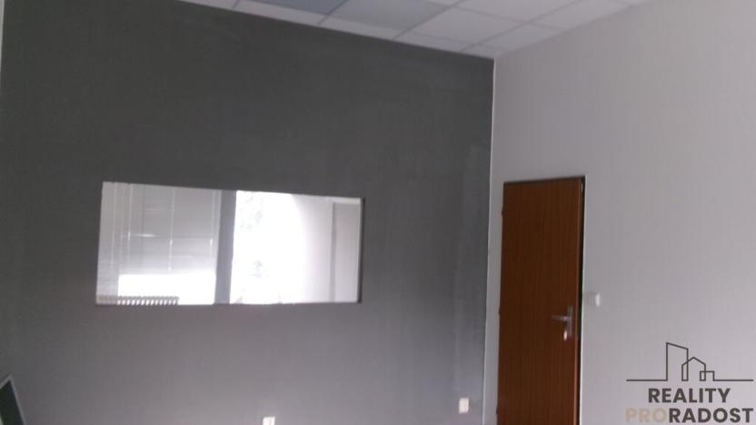 Pronájem obchodního prostoru, Brno - Medlánky, 200 m2