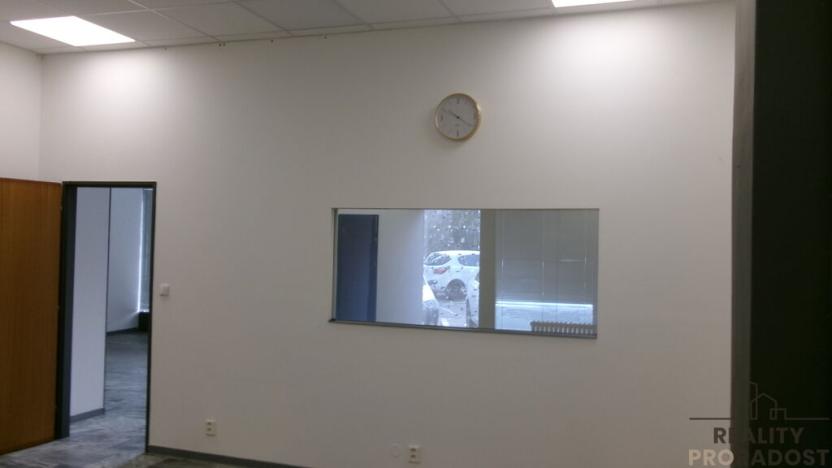 Pronájem obchodního prostoru, Brno - Medlánky, 200 m2