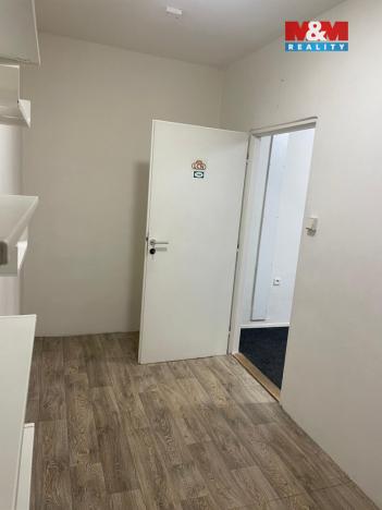 Pronájem kanceláře, Pardubice - Polabiny, Lonkova, 23 m2