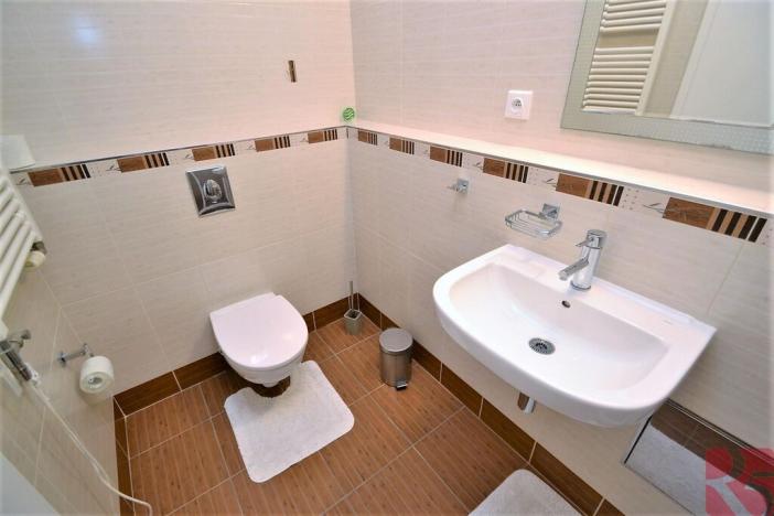Prodej bytu 5+kk, Praha - Petrovice, Edisonova, 154 m2