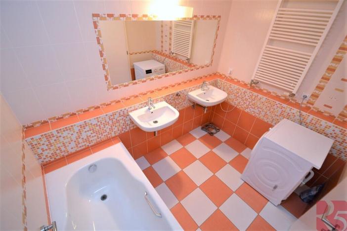 Prodej bytu 5+kk, Praha - Petrovice, Edisonova, 154 m2