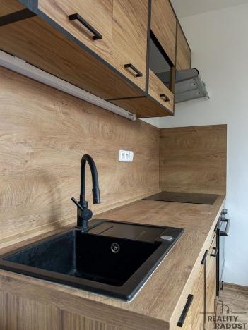 Pronájem bytu 1+1, Ostrava - Zábřeh, Výškovická, 36 m2