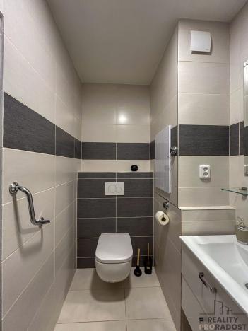 Pronájem bytu 1+1, Ostrava - Zábřeh, Výškovická, 36 m2