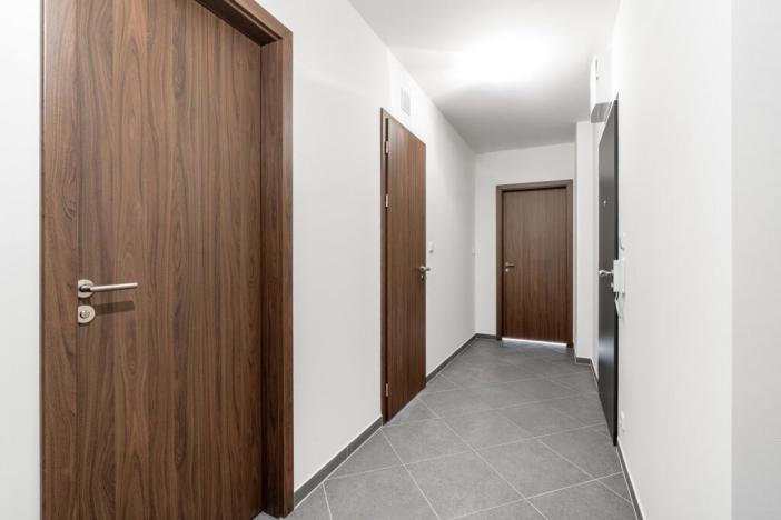 Pronájem bytu 3+kk, Praha - Prosek, Čakovická, 83 m2