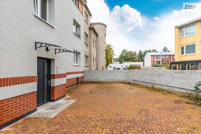 Prodej bytu 1+kk, Praha - Kobylisy, Javorová, 29 m2