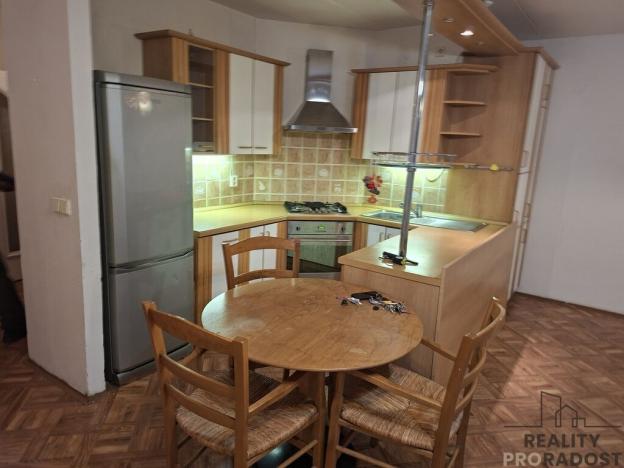 Pronájem bytu 2+kk, Kladno, Švýcarská, 89 m2