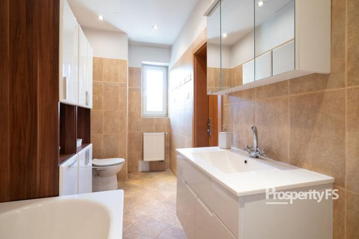 Prodej rodinného domu, Kladno - Kročehlavy, Unhošťská, 229 m2