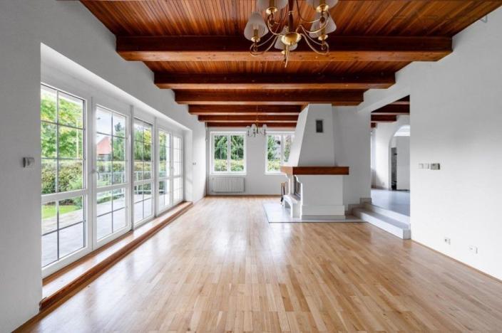 Pronájem kanceláře, Průhonice, Sadová, 350 m2