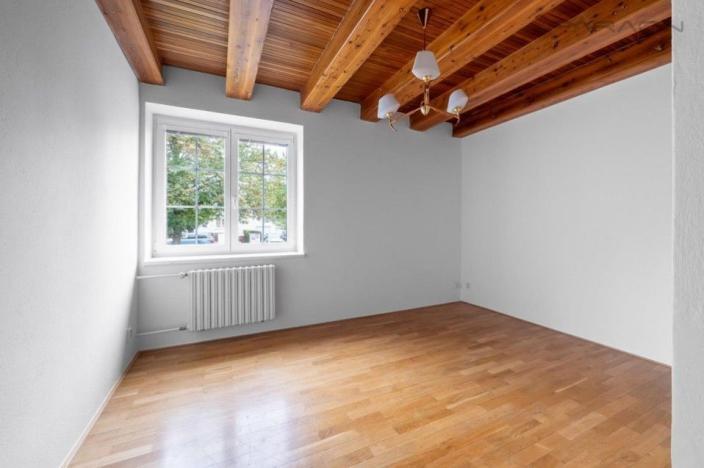 Pronájem kanceláře, Průhonice, Sadová, 350 m2