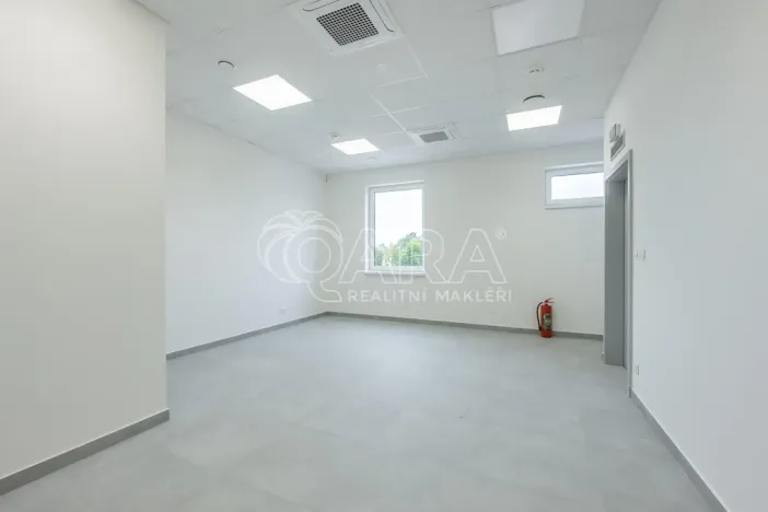 Pronájem skladu, Divišov, 2922 m2