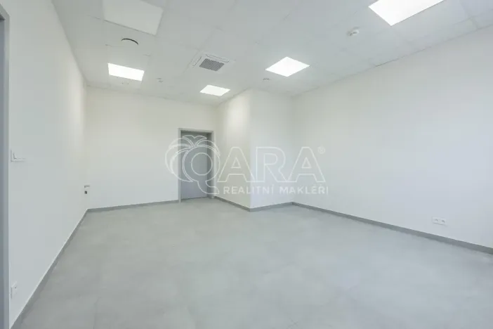 Pronájem skladu, Divišov, 2922 m2