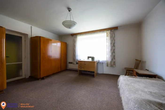 Prodej rodinného domu, Rovensko, 220 m2