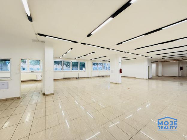 Pronájem obchodního prostoru, Blatná, 464 m2