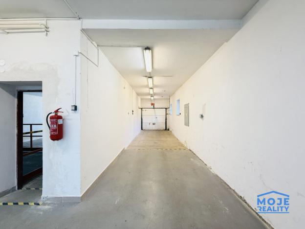 Pronájem obchodního prostoru, Blatná, 464 m2
