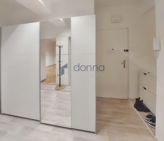 Pronájem bytu 2+kk, Praha, Sokolovská, 62 m2