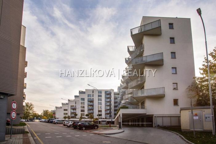 Pronájem bytu 2+kk, České Budějovice, Volejbalistů, 45 m2