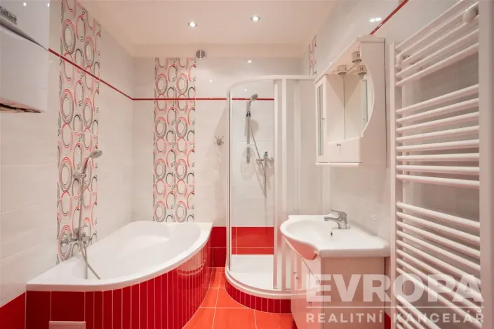 Prodej bytu 4+1, Praha - Holešovice, Veletržní, 101 m2