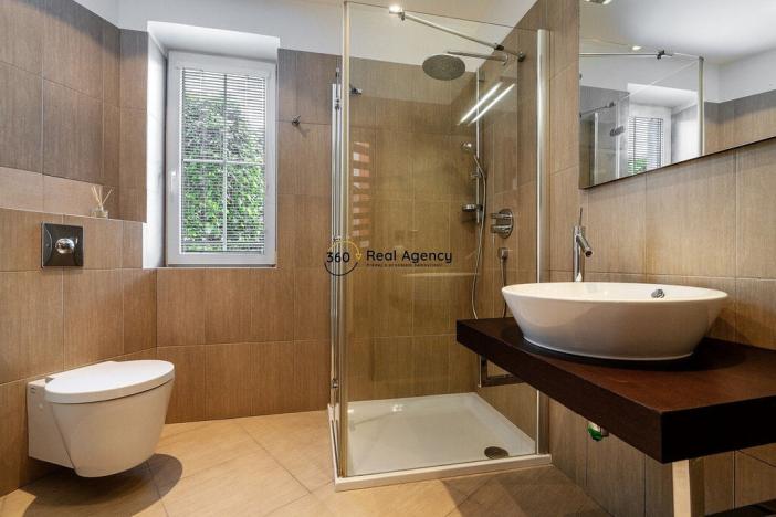 Prodej rodinného domu, Praha - Vinoř, 486 m2