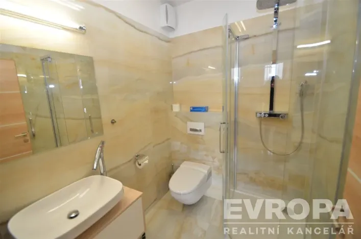 Prodej bytu 3+kk, Beroun - Beroun-Závodí, Na Veselou, 117 m2