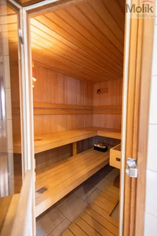 Prodej obchodního prostoru, Litvínov - Horní Litvínov, Rooseveltova, 277 m2