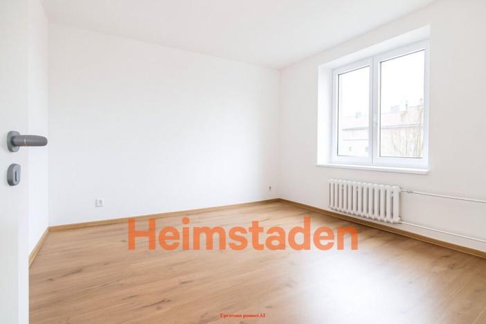 Pronájem bytu 2+1, Ostrava - Poruba, náměstí Vítězslava Nováka, 54 m2