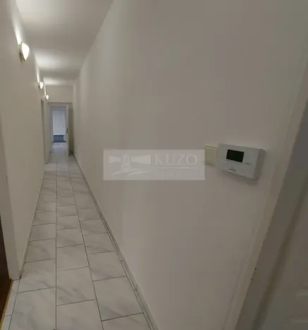 Pronájem kanceláře, Praha, Na Březince, 120 m2