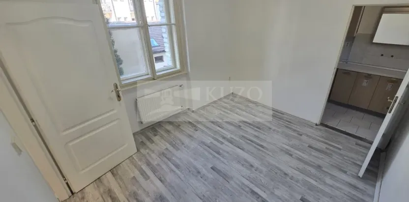 Pronájem kanceláře, Praha, Na Březince, 120 m2