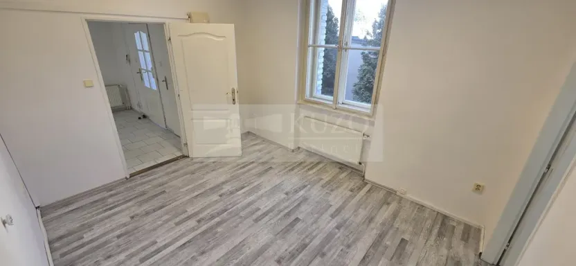 Pronájem kanceláře, Praha, Na Březince, 120 m2