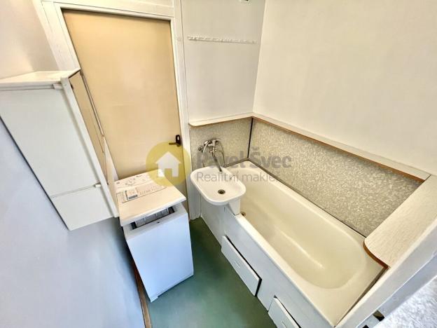 Pronájem bytu 2+1, Strakonice - Strakonice II, Bezděkovská, 60 m2