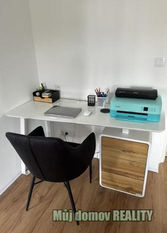 Pronájem rodinného domu, Praha - Hostivař, Hornoměcholupská, 230 m2