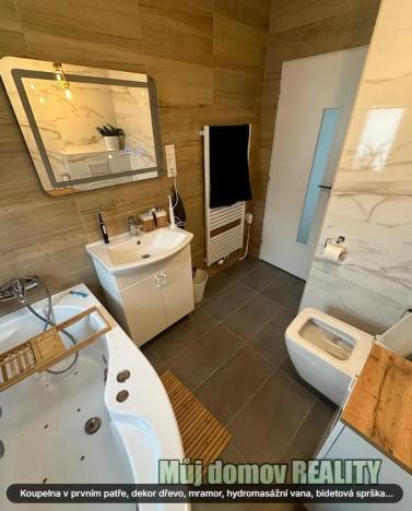 Pronájem rodinného domu, Praha - Hostivař, Hornoměcholupská, 230 m2